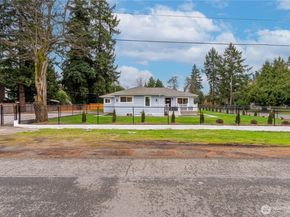 454 SW 142nd Street, Burien WA 98166