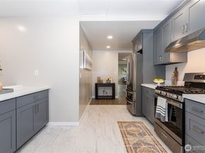 454 SW 142nd Street, Burien WA 98166