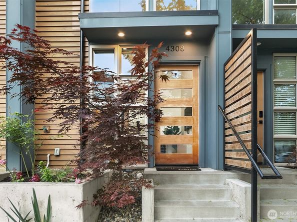 4308 26th Avenue SW F, Seattle WA 98106