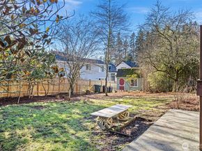 6304 165th Place SW, Lynnwood WA 98037