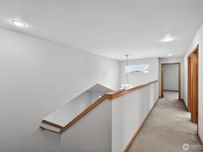 2103 NE 6th Cir, Renton WA 98056