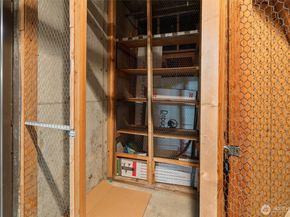 1140 Alki Avenue SW 204, Seattle WA 98116