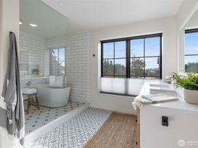 4566 Flying Goat Avenue NE C220, Bainbridge Island WA 98110