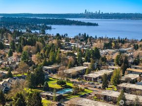 11008 NE 68th Street 716, Kirkland WA 98033