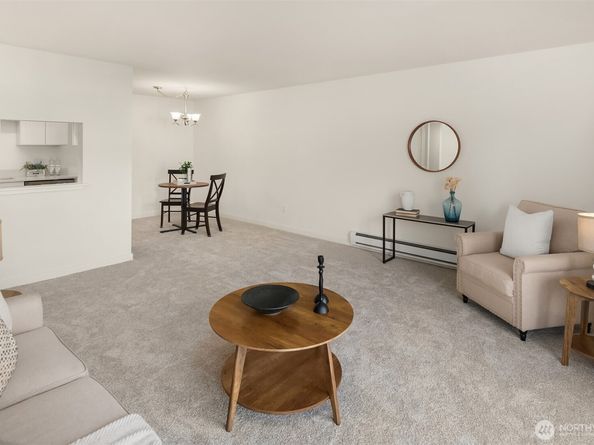 11008 NE 68th Street 716, Kirkland WA 98033