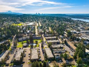 11008 NE 68th Street 716, Kirkland WA 98033