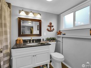 19041 21st Avenue NW, Shoreline WA 98177