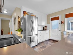 19041 21st Avenue NW, Shoreline WA 98177