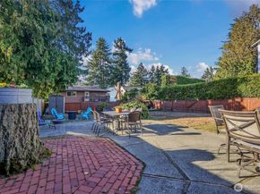 19041 21st Avenue NW, Shoreline WA 98177
