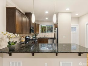 16526 1st Park SE, Bothell WA 98012