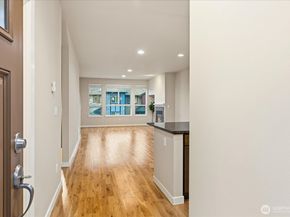 16526 1st Park SE, Bothell WA 98012