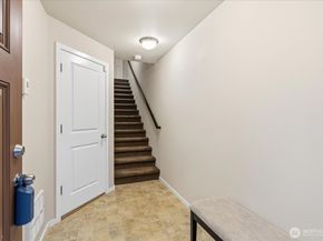 16526 1st Park SE, Bothell WA 98012