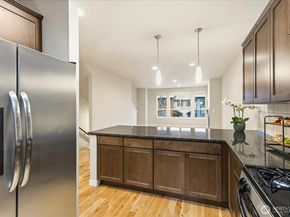 16526 1st Park SE, Bothell WA 98012