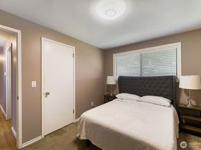 715 Sunrise Place SW, Issaquah WA 98027