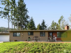 715 Sunrise Place SW, Issaquah WA 98027
