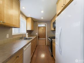 715 Sunrise Place SW, Issaquah WA 98027