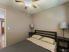 715 Sunrise Place SW, Issaquah WA 98027