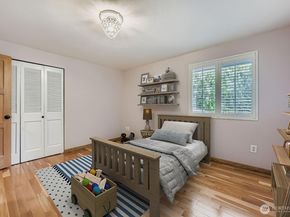 17012 SE 40th Court, Bellevue WA 98008