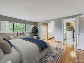 17012 SE 40th Court, Bellevue WA 98008