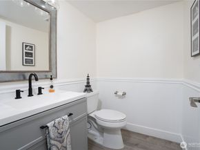 1971 S 368th Place 902, Federal Way WA 98003