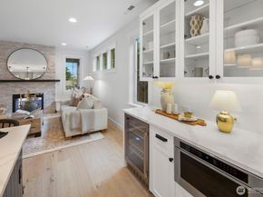 208 35th Avenue E, Seattle WA 98112