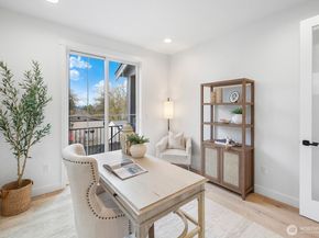 208 35th Avenue E, Seattle WA 98112