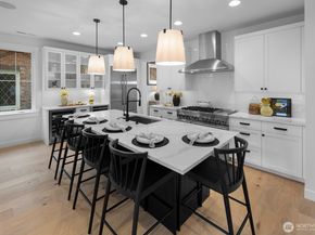 208 35th Avenue E, Seattle WA 98112