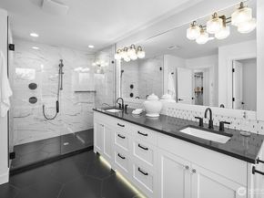 208 35th Avenue E, Seattle WA 98112