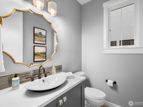 208 35th Avenue E, Seattle WA 98112