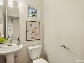 11043 B 19th Avenue NE, Seattle WA 98125