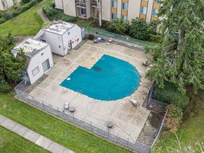 14630 NE 32nd Street 7, Bellevue WA 98007