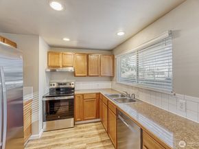 6110 167th Place SW, Lynnwood WA 98037