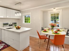 7117 12th Avenue NE, Seattle WA 98115