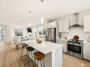 3702 W Mukilteo Boulevard A, Everett WA 98203