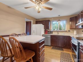 29712 39th Place S, Auburn WA 98001