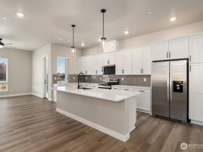 12802 66th Avenue S, Seattle WA 98178