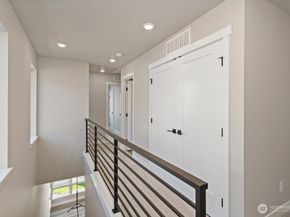 12802 66th Avenue S, Seattle WA 98178