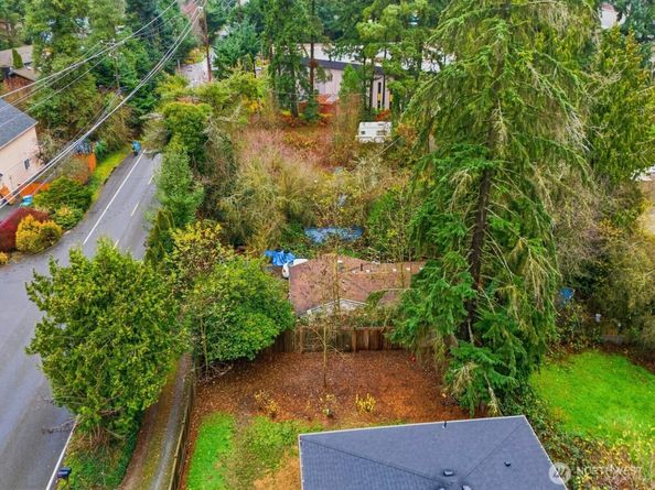 18916 5th Avenue NE, Shoreline WA 98155