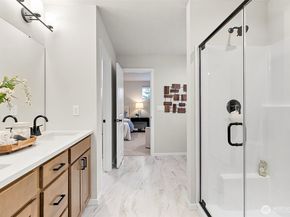 24418 111th Avenue SE, Kent WA 98030