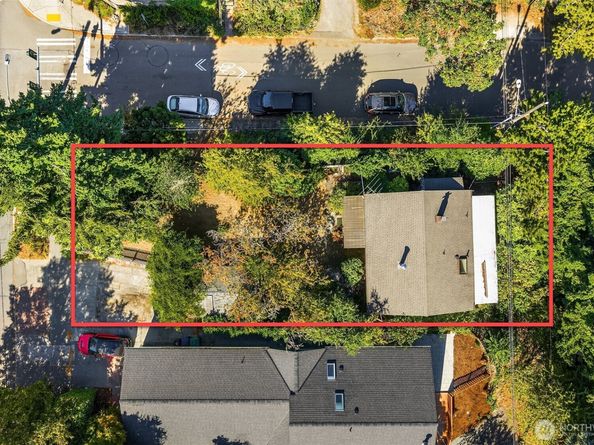 5202 35th Avenue SW, Seattle WA 98126