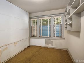 5202 35th Avenue SW, Seattle WA 98126