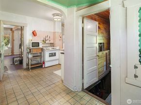 5202 35th Avenue SW, Seattle WA 98126