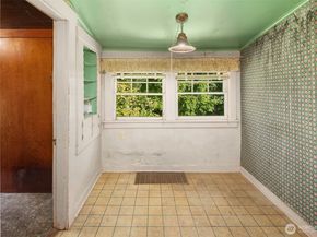 5202 35th Avenue SW, Seattle WA 98126
