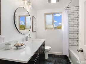 3834 175th Avenue NE 209, Redmond WA 98052