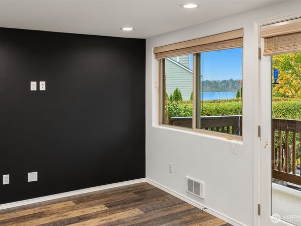 3834 175th Avenue NE 209, Redmond WA 98052