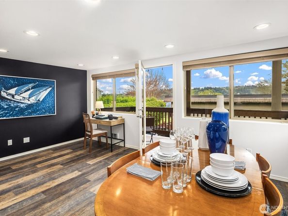 3834 175th Avenue NE 209, Redmond WA 98052