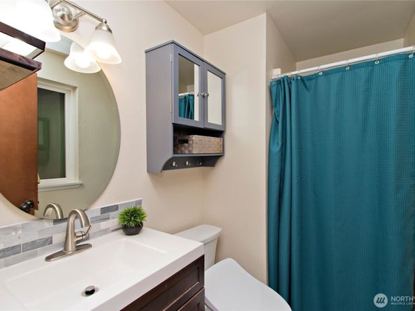 4237 S 326th Place, Federal Way WA 98001