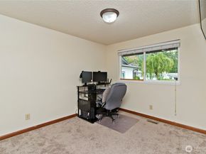 4237 S 326th Place, Federal Way WA 98001