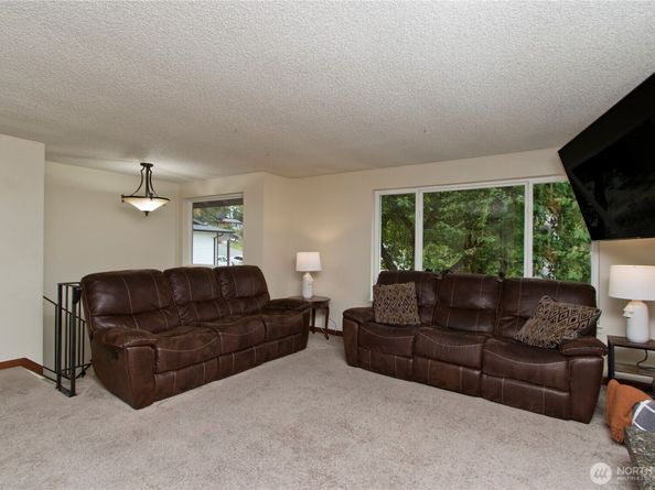 4237 S 326th Place, Federal Way WA 98001