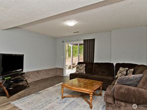 4237 S 326th Place, Federal Way WA 98001